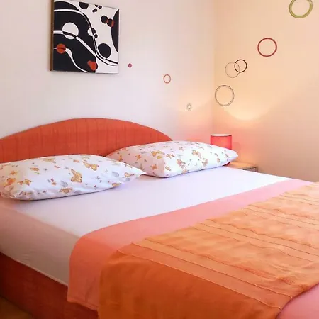 Orange Bamboo Apartmán *