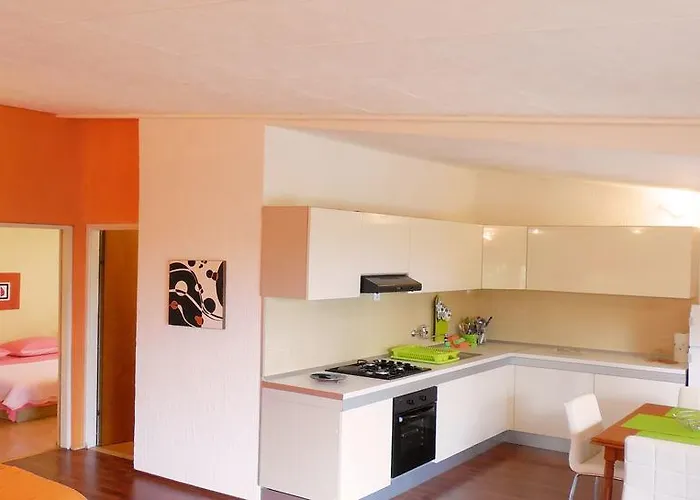 Orange Bamboo Apartman