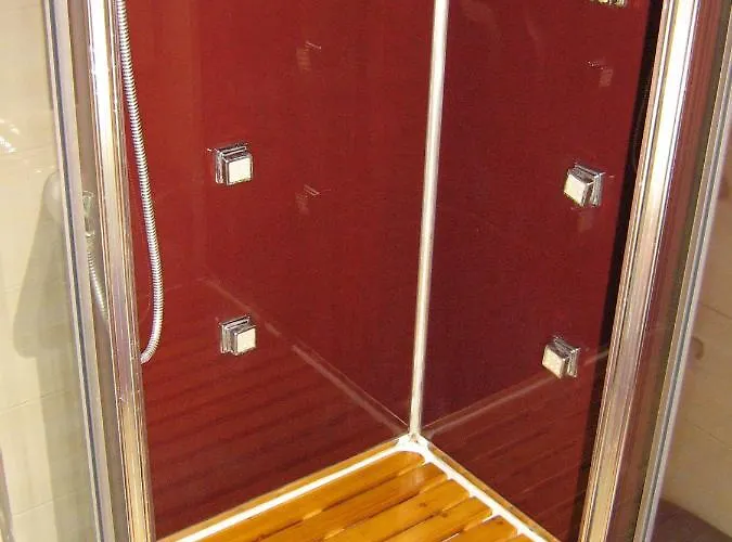 Orange Bamboo 아파트 스플리트