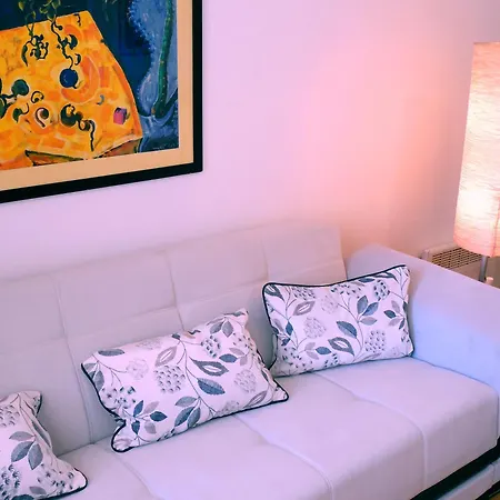 Apartment Orange Bamboo *